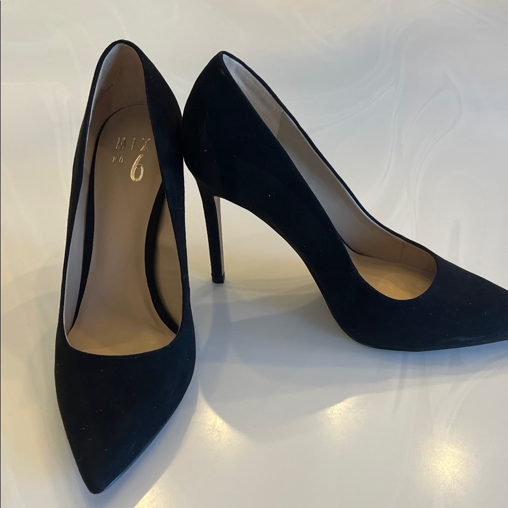MIX No 6 Black Suede Pointed Toe Stiletto Pumps 8.5